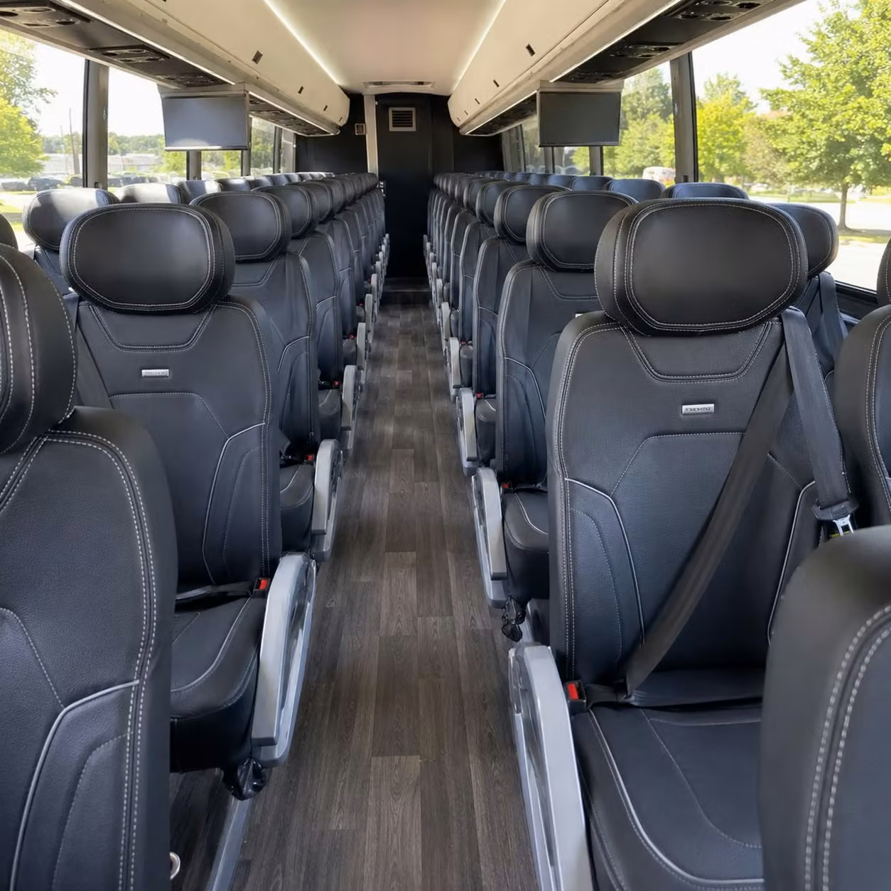 charter buses for mississippi national guard movements and training events in jackson
