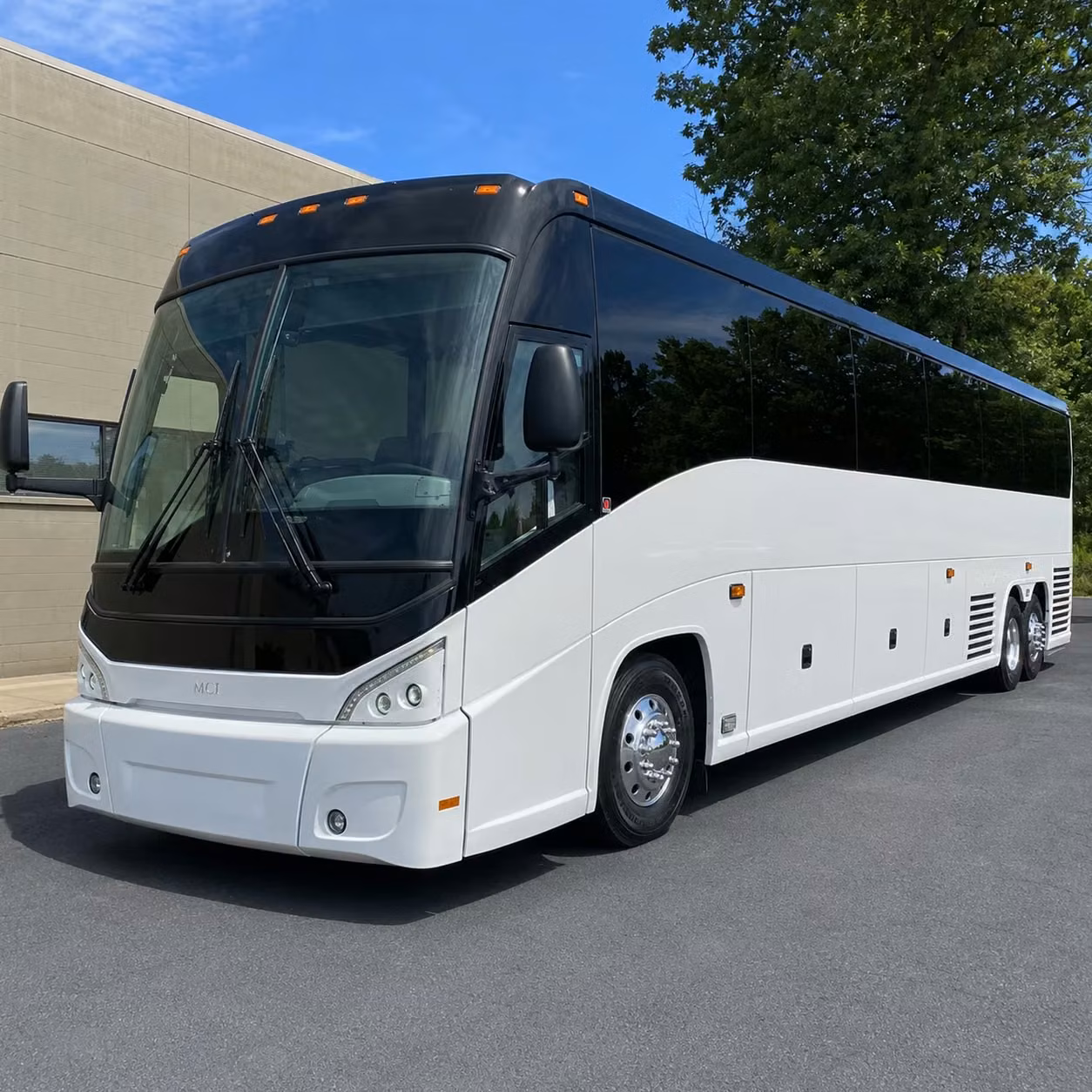 charterbusrentaljacksonms com makes it easy to book federal agency shuttles around the jackson metro