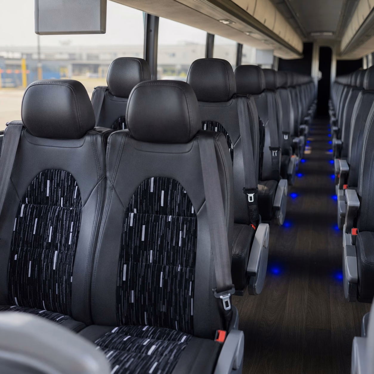 charterbusrentaljacksonms com will help you nail every transportation detail for your jackson mississippi wedding weekend